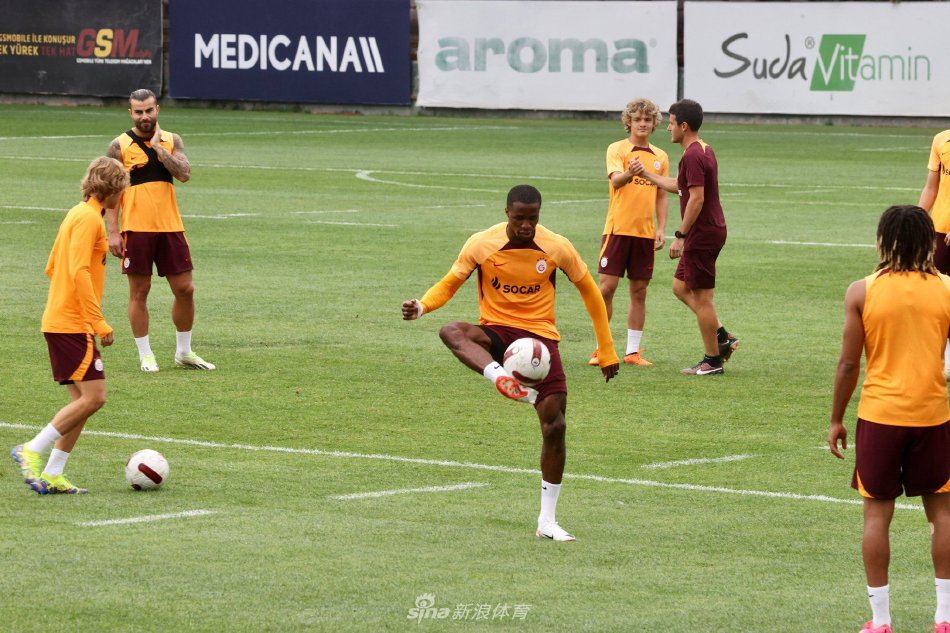 练和球员 练和球员